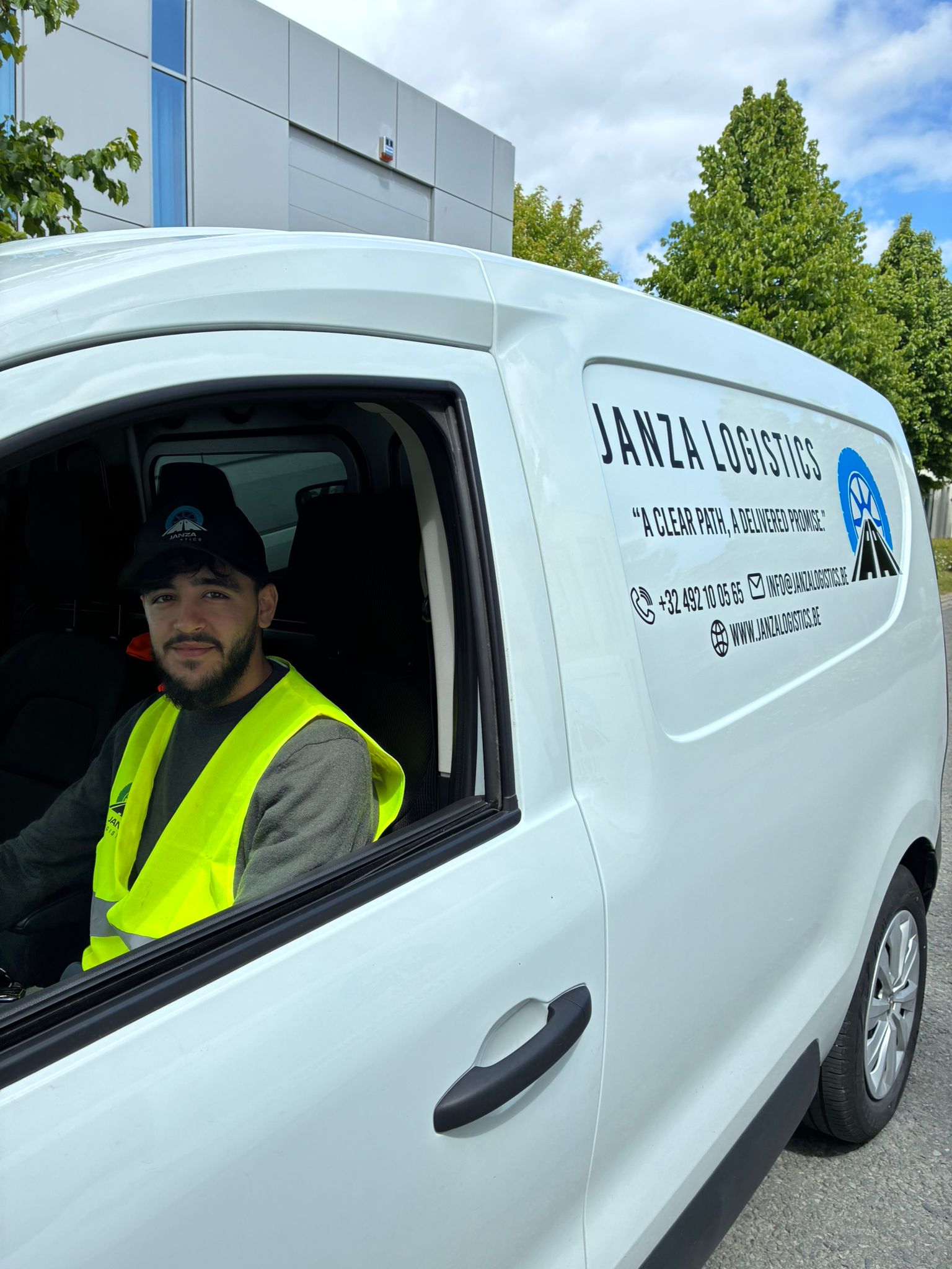 Wytze en Anass van Janza Logistics